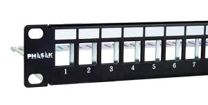Panel frontal armario rack 19 pulgadas phasak para 24 conectores 1u con org. de cables ftp negro pa 3524